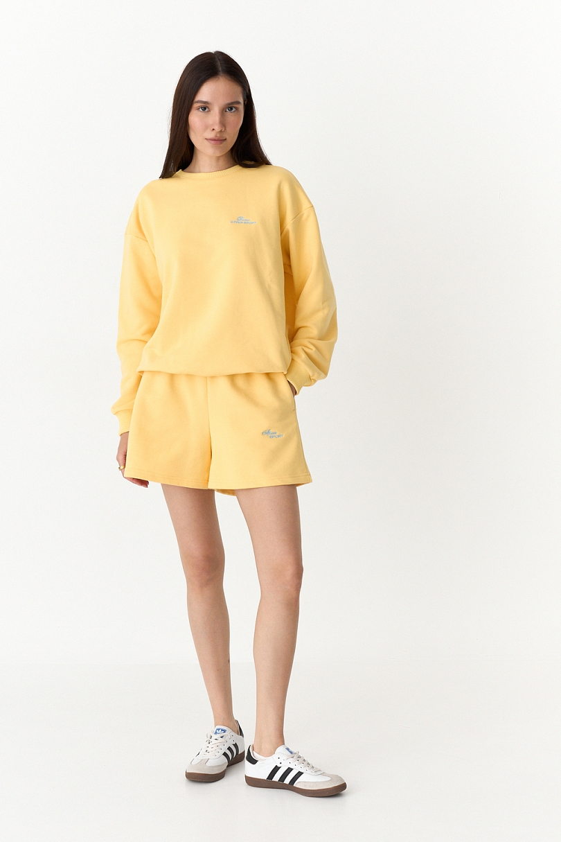 Костюм с шортами из мягкого трикотажа 