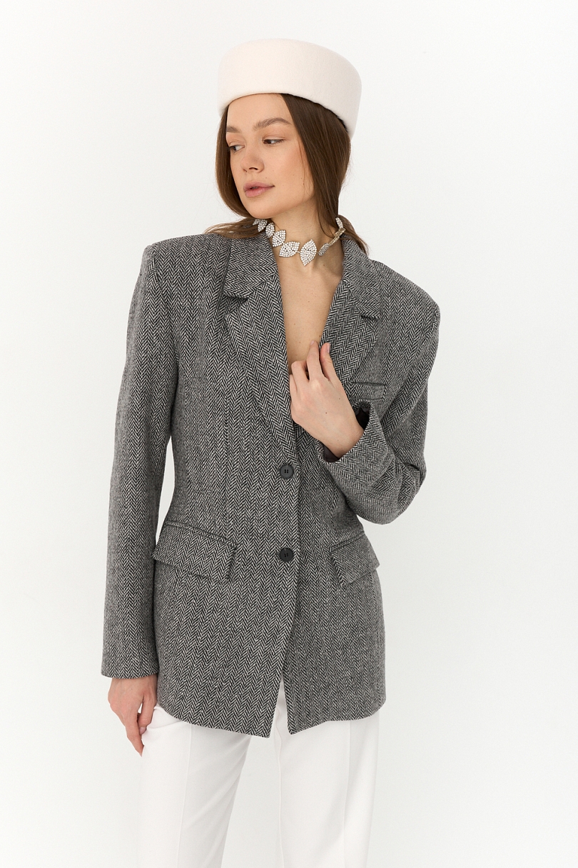 Жакет приталенный с акцентными плечами из шерсти с пайетками