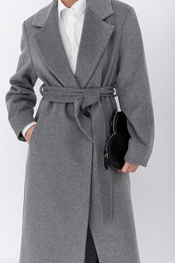 Пальто прямого кроя с поясом