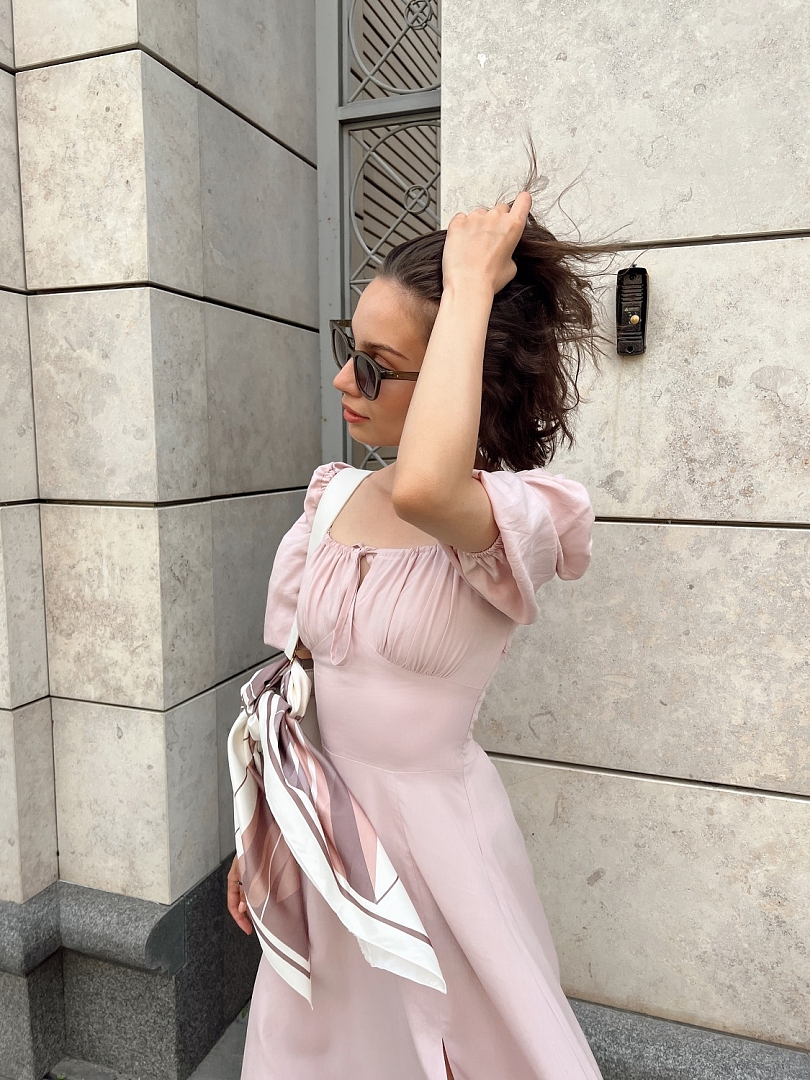 Платье с завязками на груди 