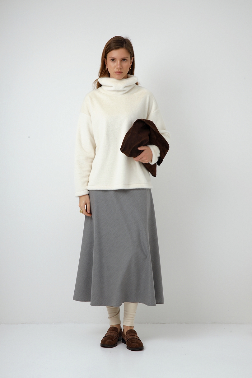 Свитер из меха