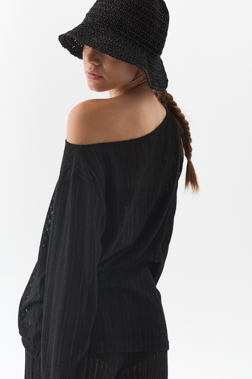 Костюм из вязаного льна с эффектом петель