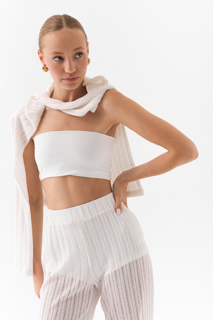 Костюм из вязаного льна с эффектом петель