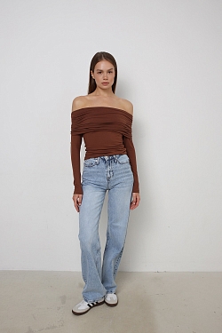 Джинсы прямые с завышенной посадкой
