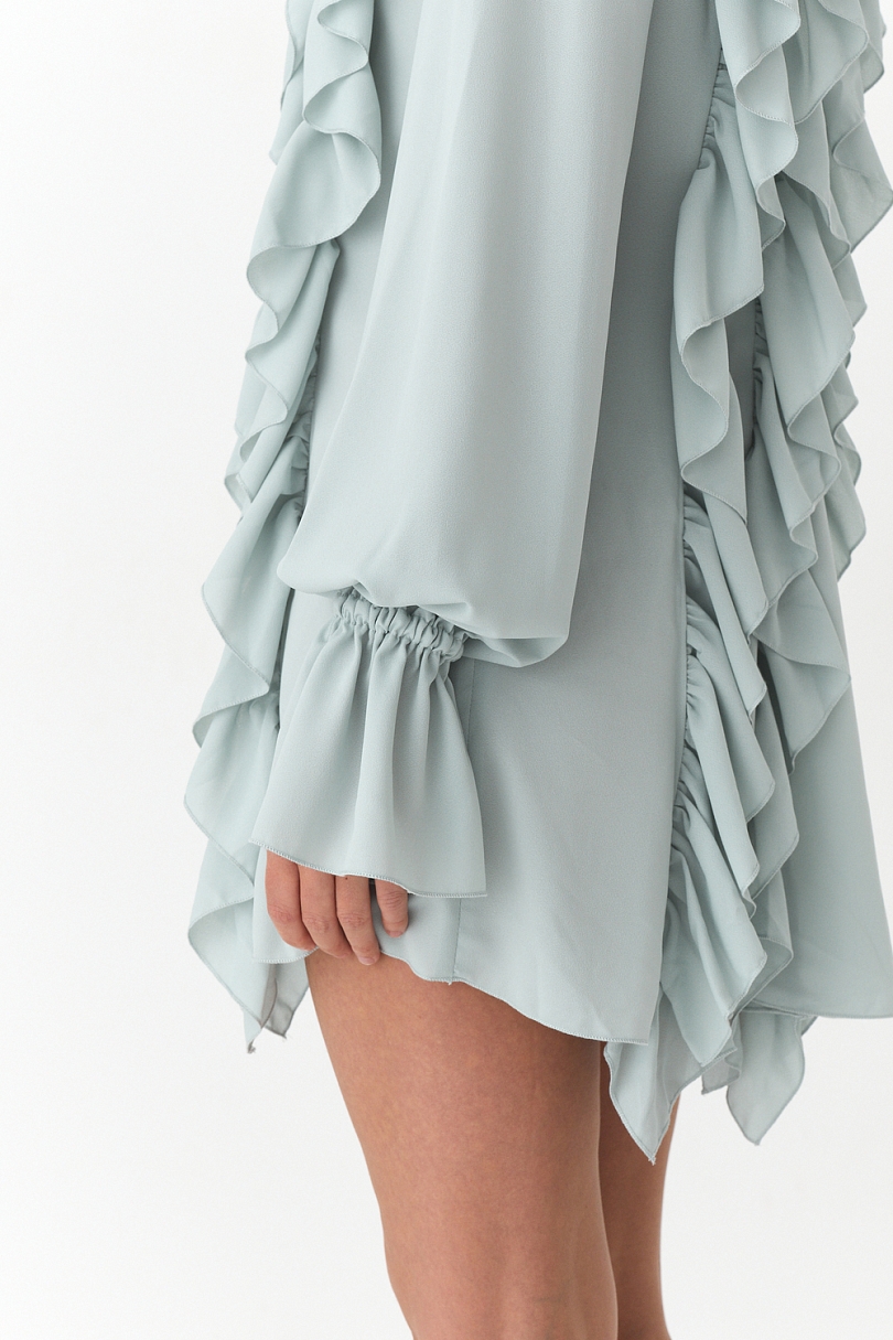 Платье с драпировкой и шнуровкой