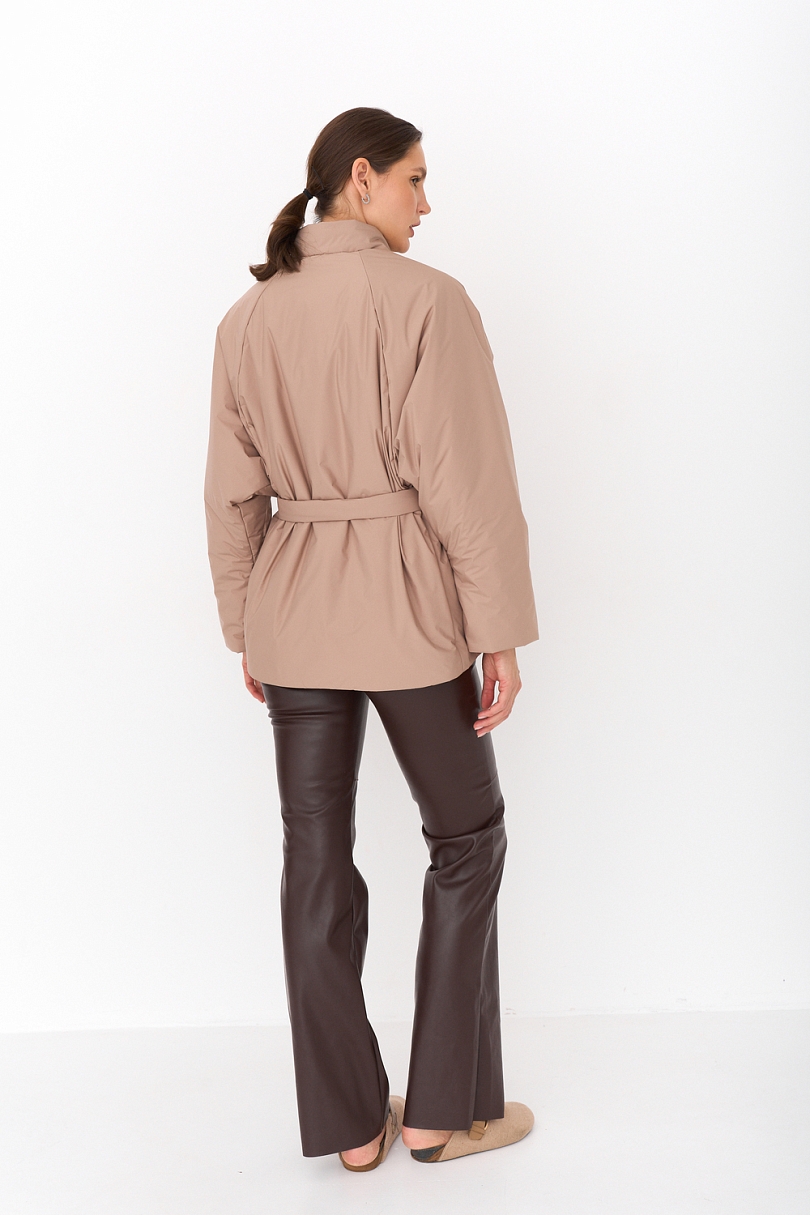 Куртка с цельнокроеным рукавом с поясом