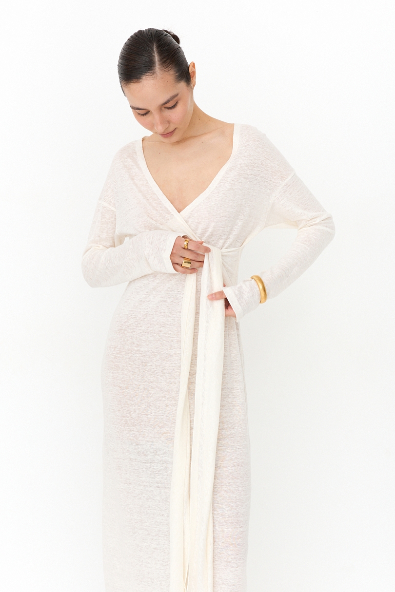 Платье изо 100% трикотажного льна с деталью