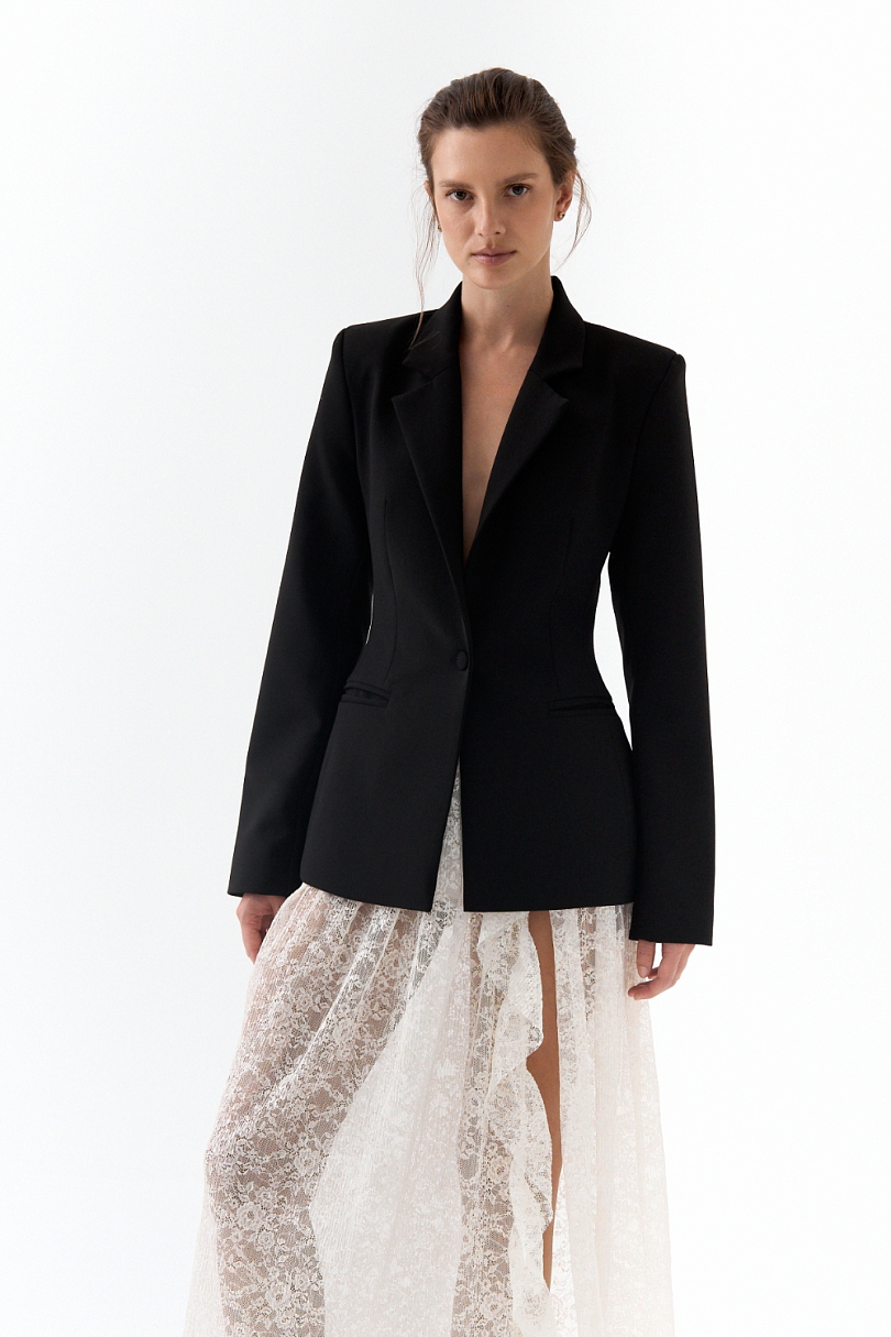 Юбка из кружева с рюшей