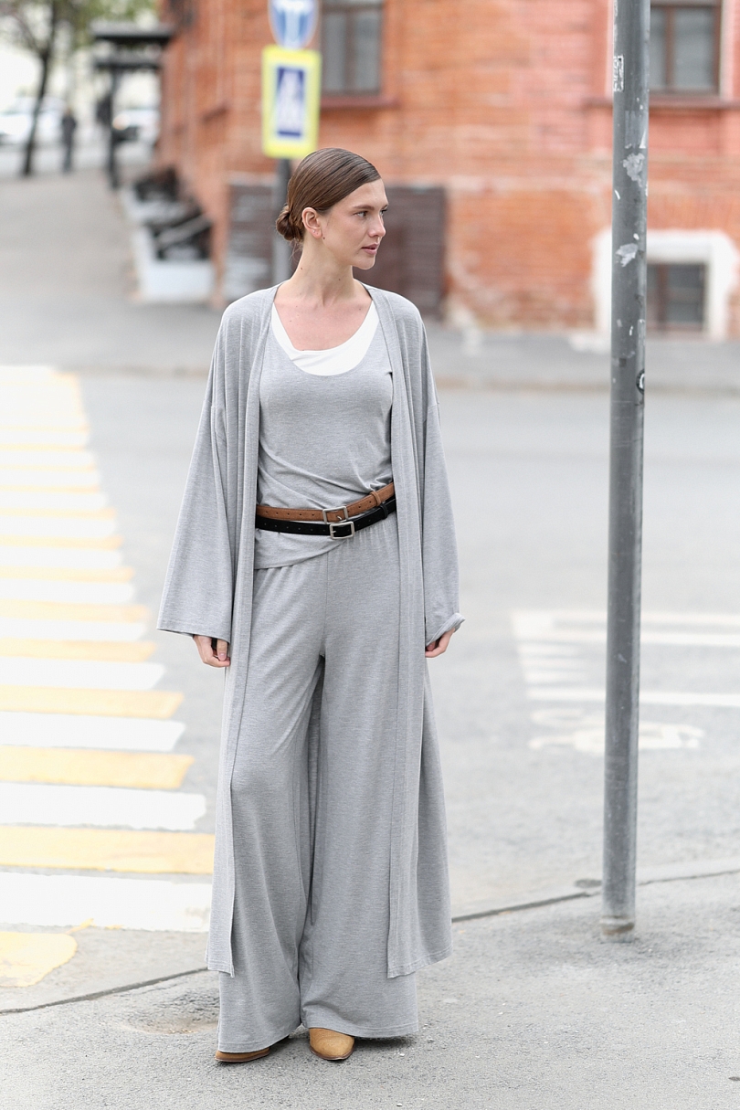 Костюм с кардиганом из вискозы тройка