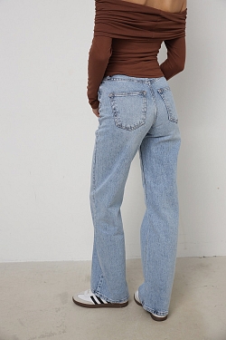 Джинсы прямые с завышенной посадкой