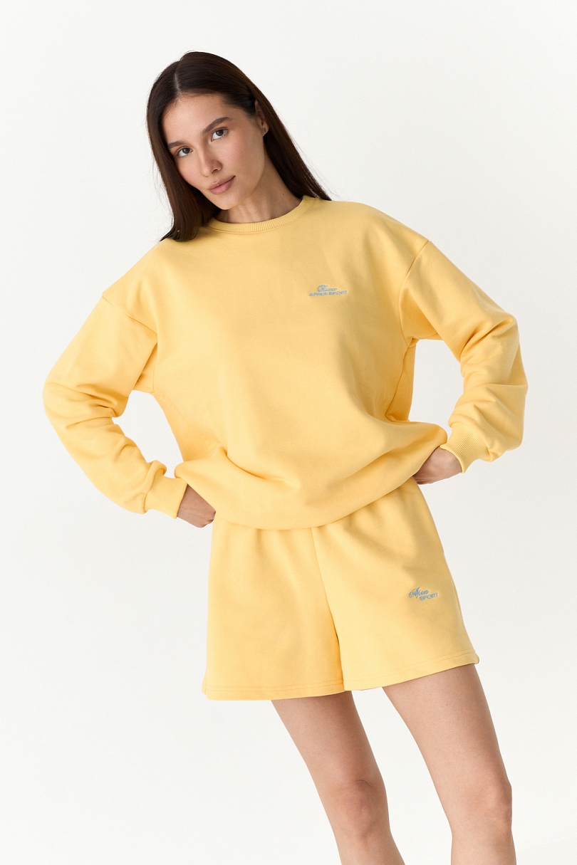 Костюм с шортами из мягкого трикотажа 