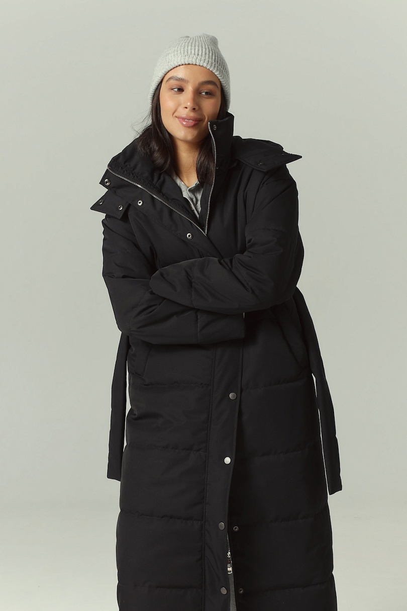 Пуховик удлиненный со съемным капюшоном