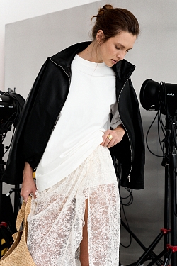 Юбка из кружева с рюшей