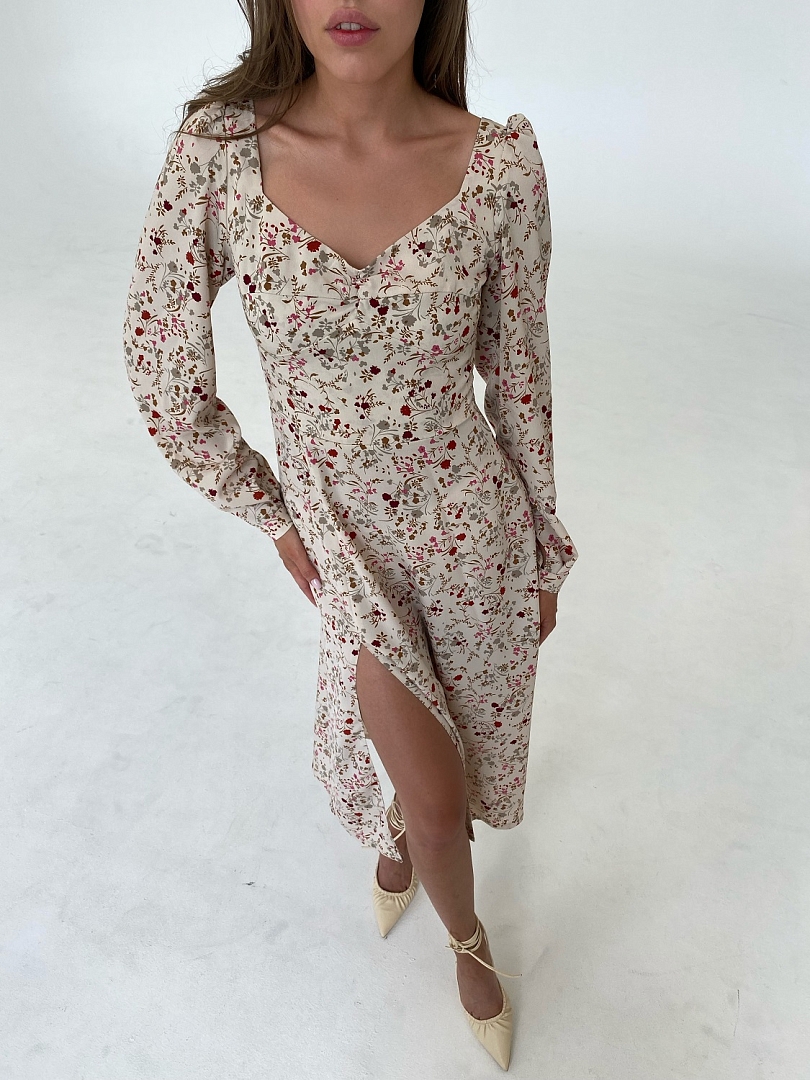 Платье с разрезом с фактурным лифом 