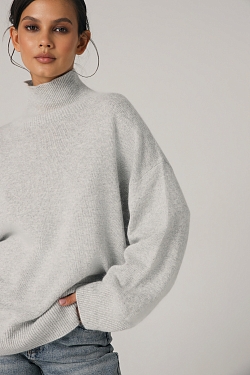 Свитер с широкими рукавами с ангорой