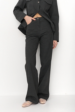 Джинсы из вареного денима