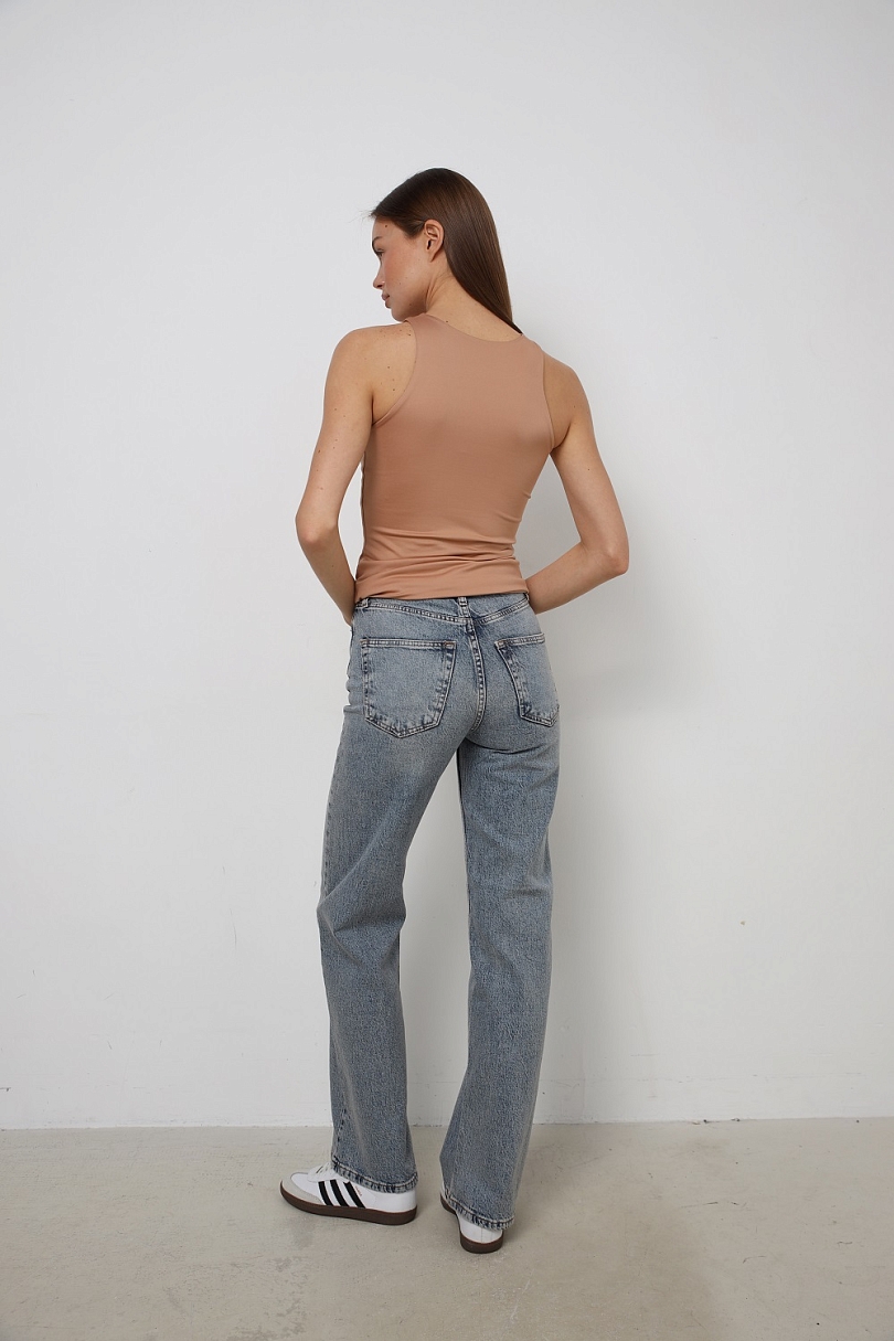 Джинсы прямые с завышенной посадкой