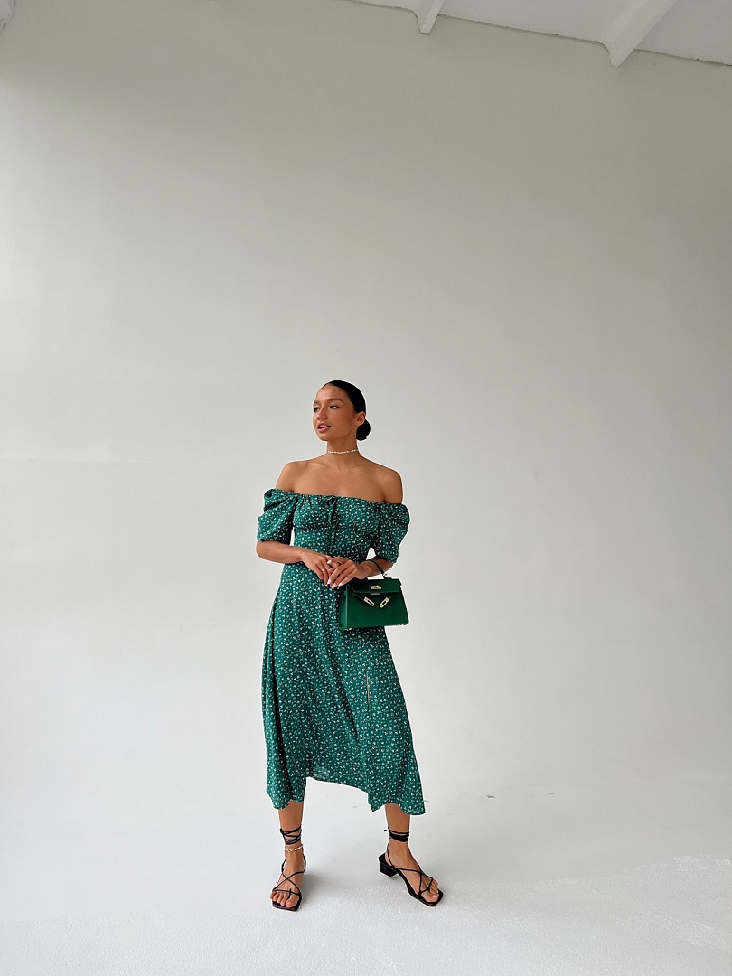 Платье с завязками на груди 