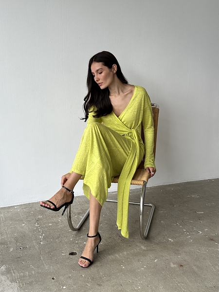 Платье изо 100% трикотажного льна с деталью