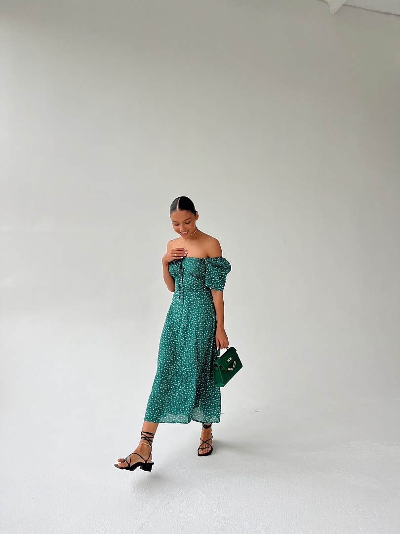 Платье с завязками на груди 