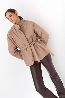 Куртка с цельнокроеным рукавом с поясом