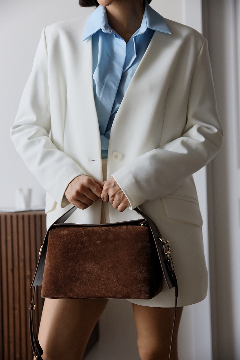 Сумка из замши с клапаном