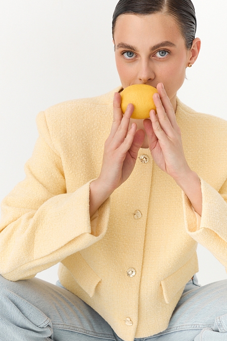 Жакет из твида укороченный