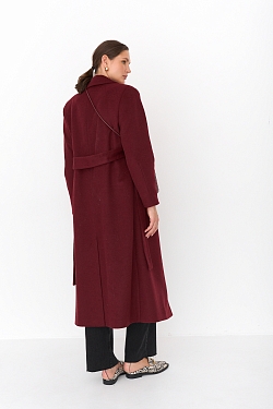 Пальто прямого кроя с поясом