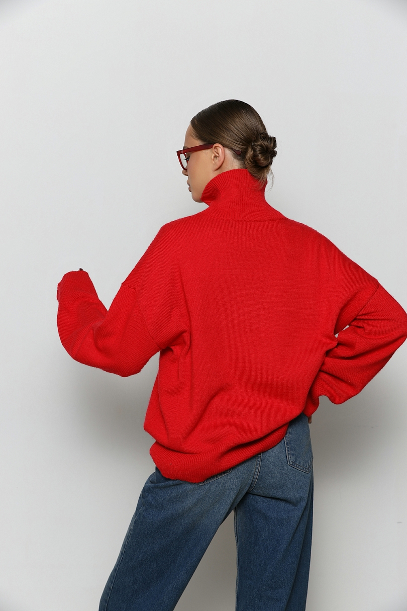 Свитер с широкими рукавами с ангорой