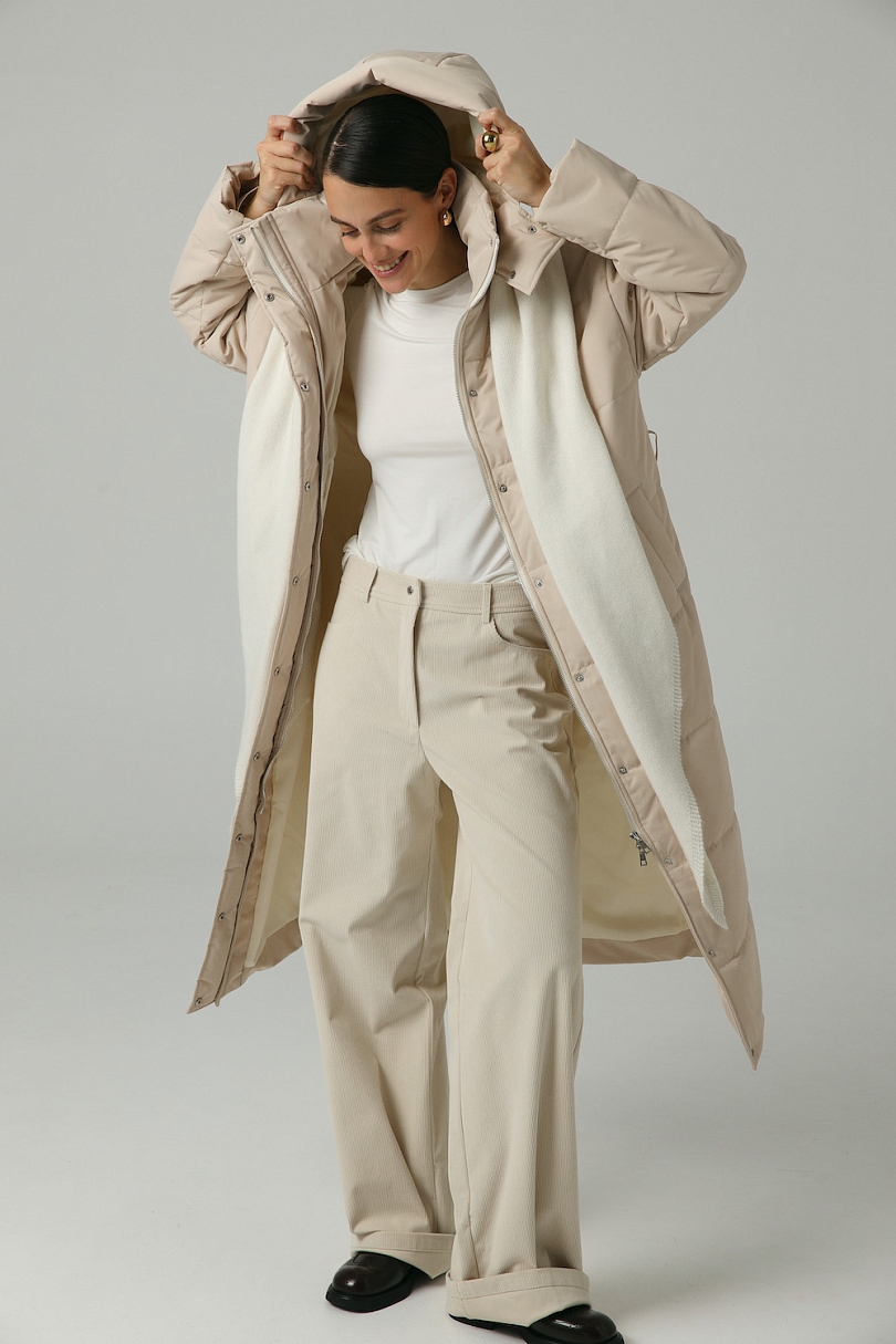 Пуховик удлиненный со съемным капюшоном