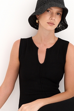 Платье ажурной вязки 