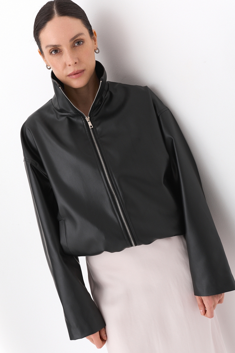 Куртка из экокожи на молнии