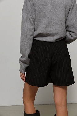 Шорты в полоску