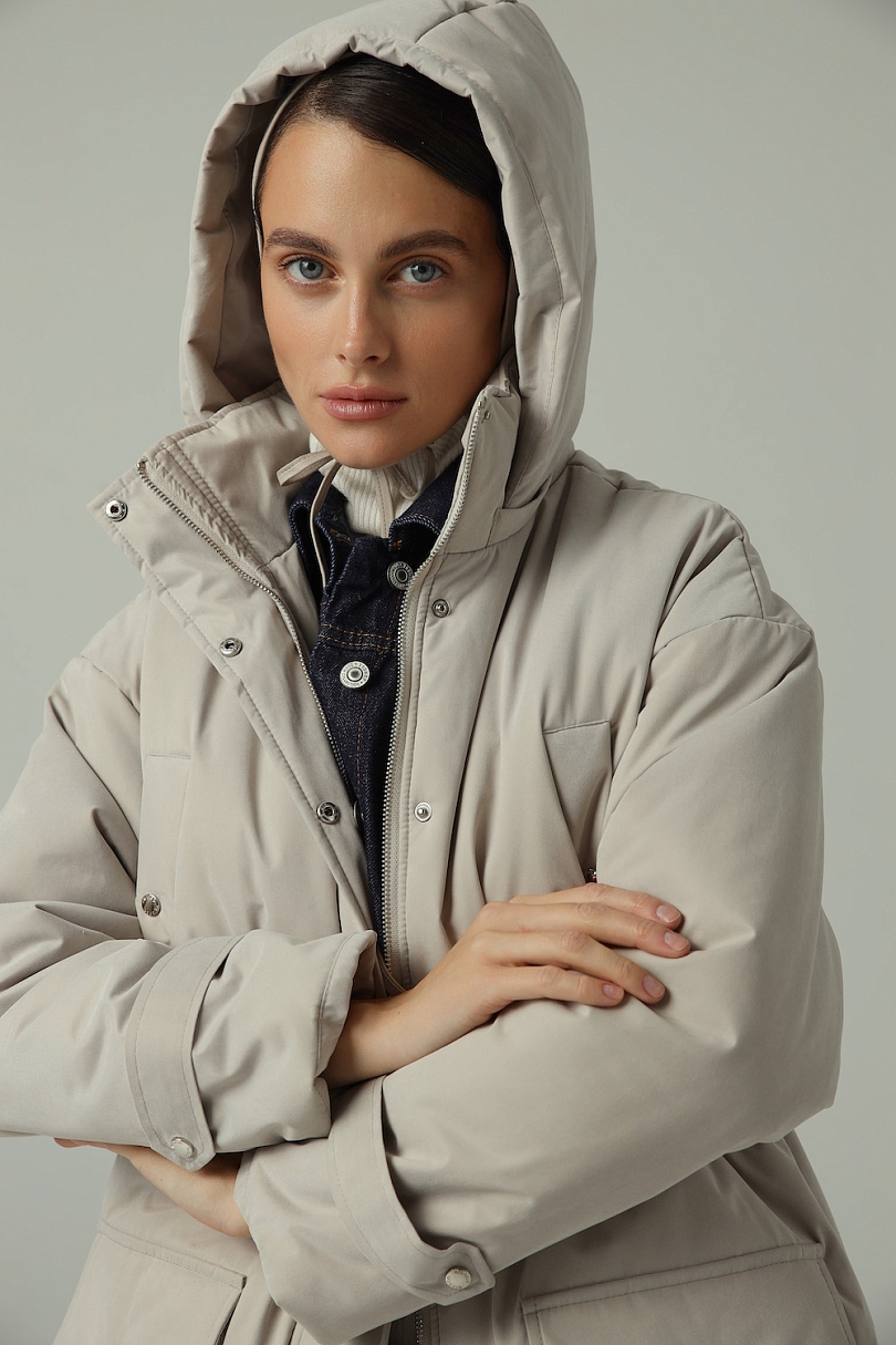 Парка утепленная с капюшоном