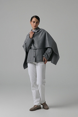 Пальто укороченное с шарфом