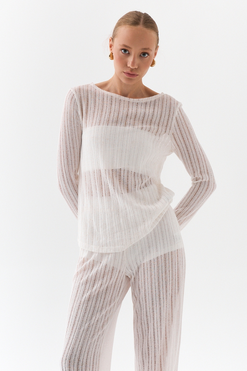 Костюм из вязаного льна с эффектом петель