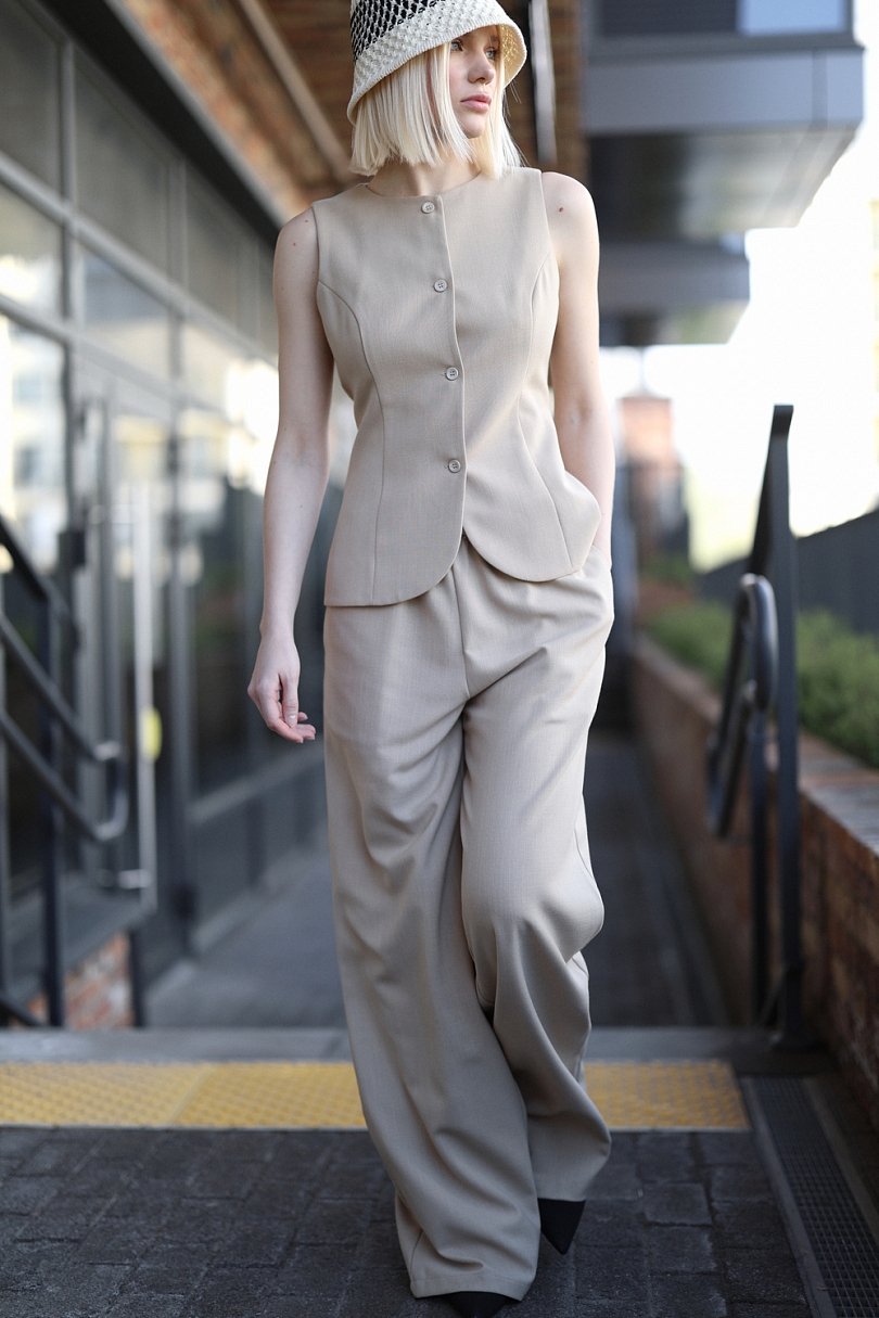 Жилет из смесового льна и тенсела