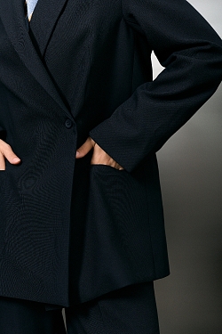 Жакет двубортный со смещенной застежкой