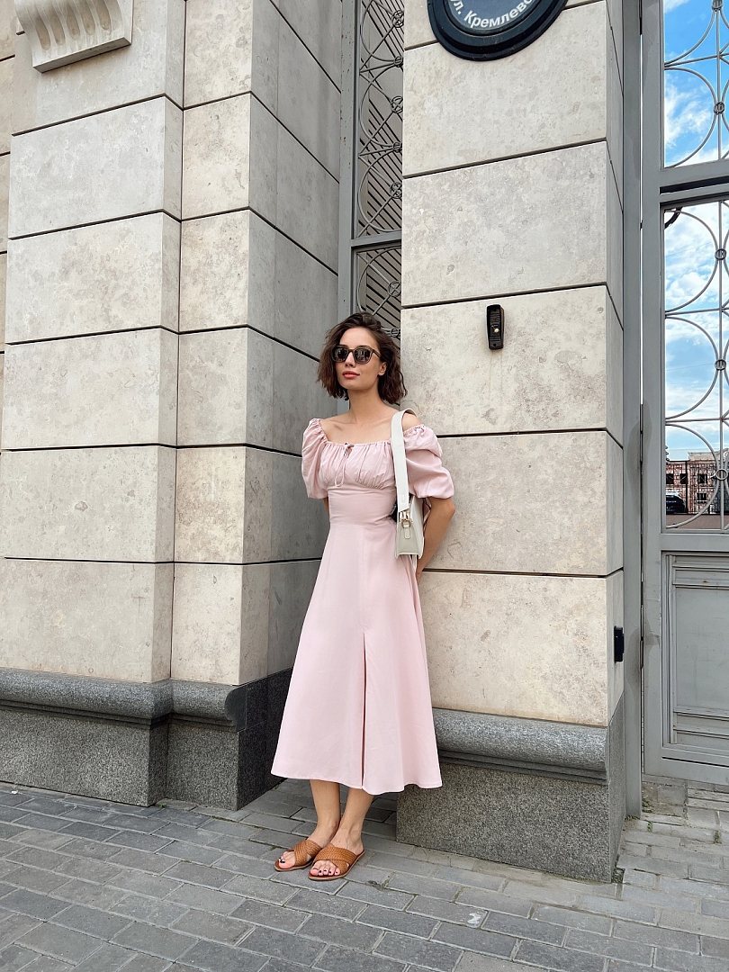 Платье с завязками на груди 