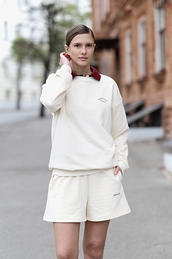 Костюм с шортами из мягкого трикотажа 