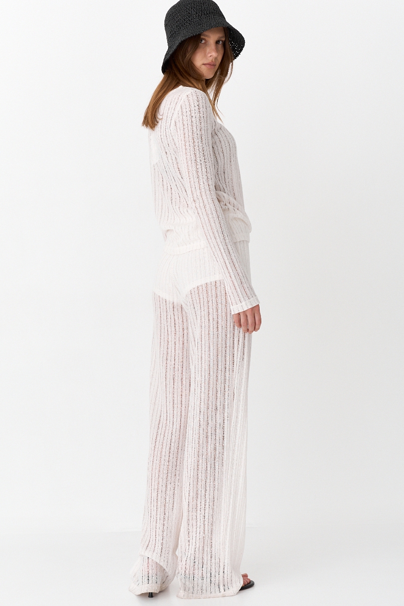 Костюм из вязаного льна с эффектом петель