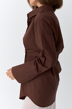 Рубашка приталенная с ассиметрией (с брошью)