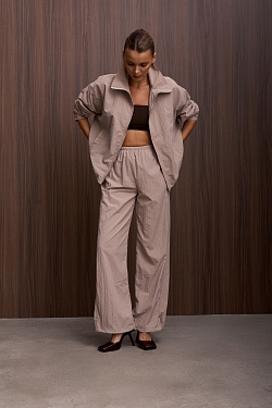 Ветровка из облегченной ткани