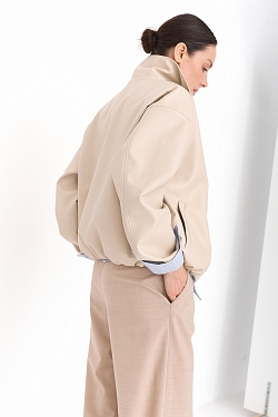 Куртка из экокожи на молнии