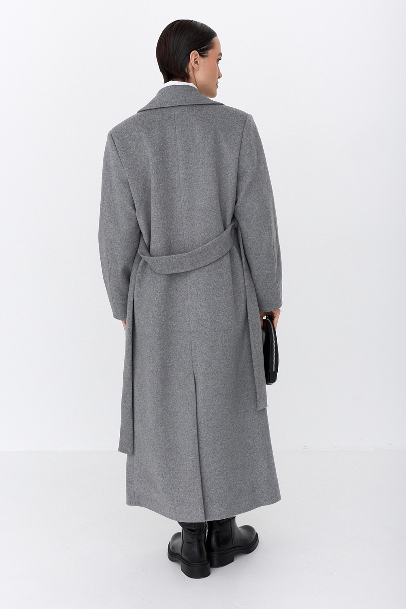 Пальто прямого кроя с поясом