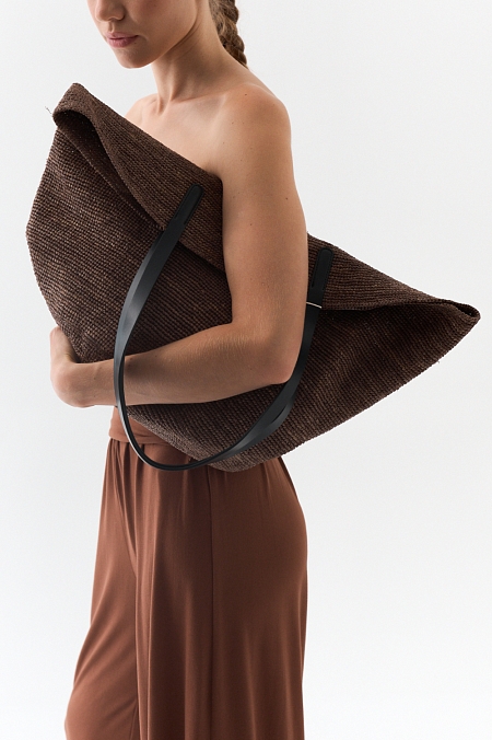 Сумка-шоппер из рафии