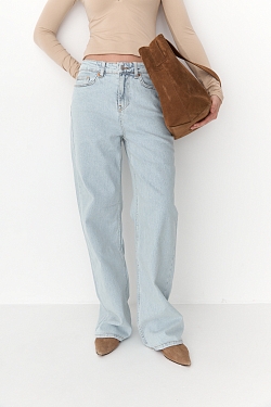 Джинсы прямые с завышенной посадкой