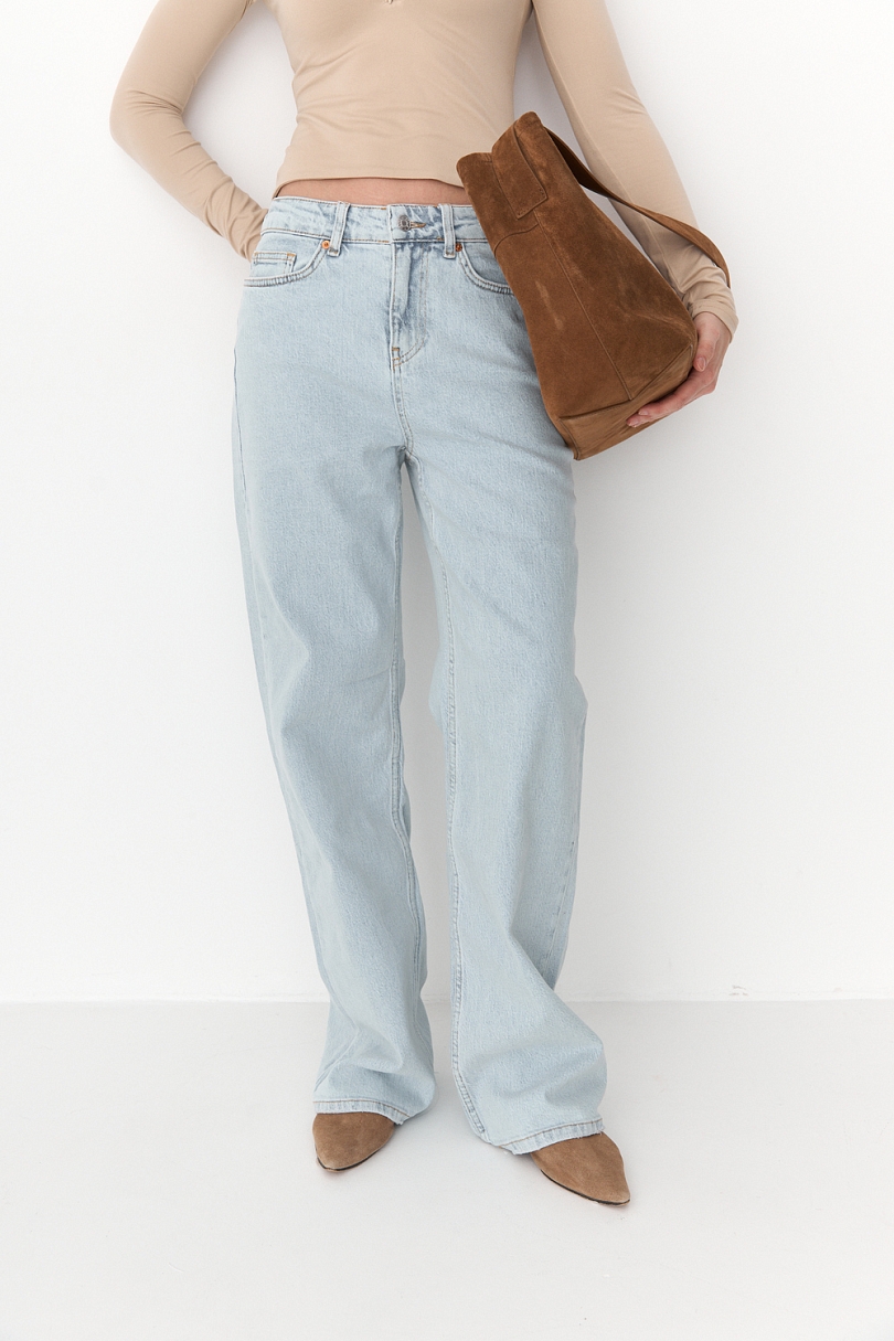 Джинсы прямые с завышенной посадкой